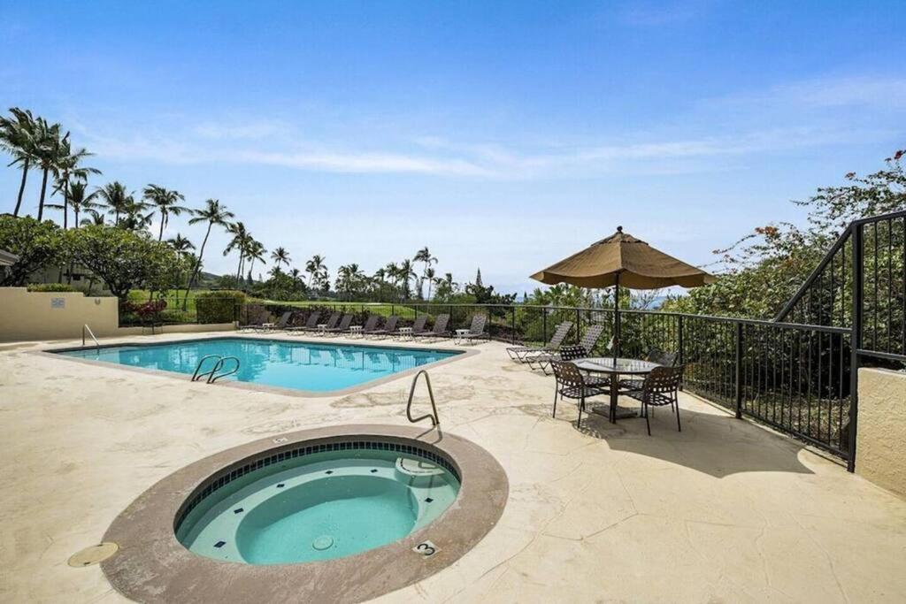 Beautiful 2/2 Condo In Kailua Kona. Ocean View! Eksteriør bilde